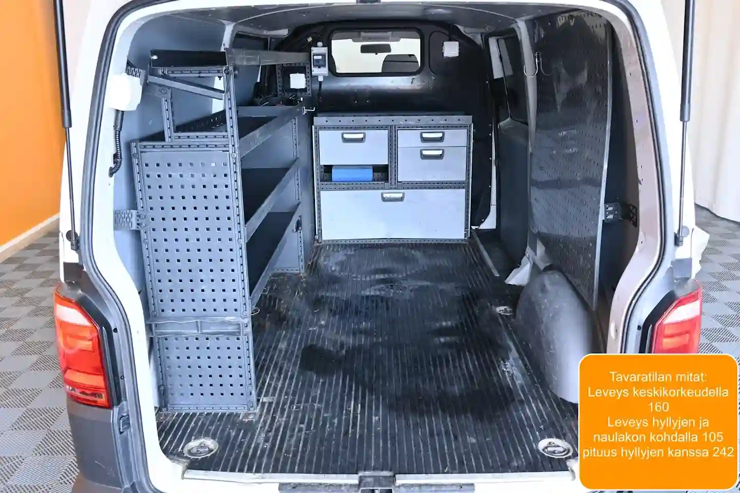 Car Image - MnmlckIlrDKzPyL9x8Ply