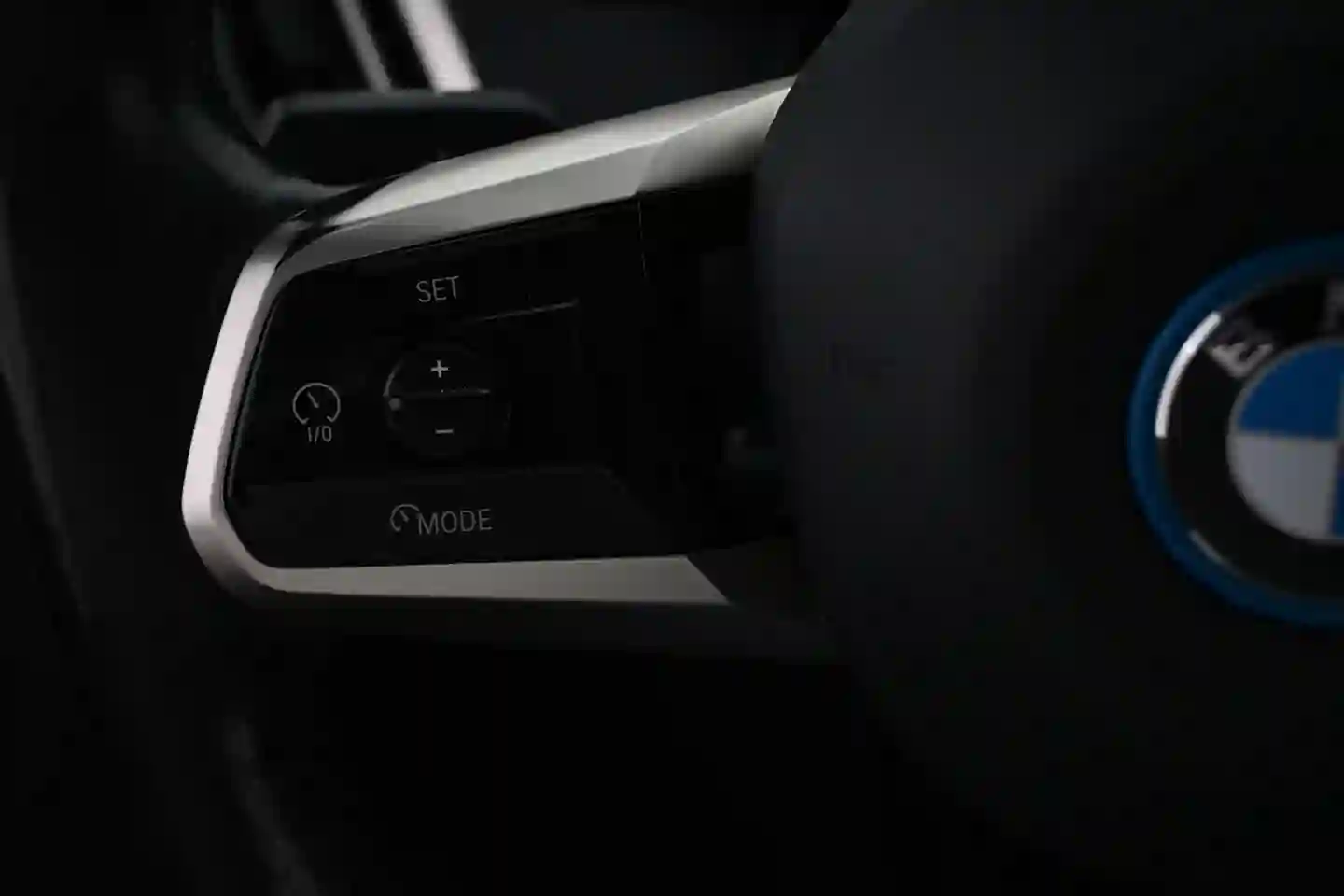 Car Image - 4OgSVNGUK6570mB9iSJx8p