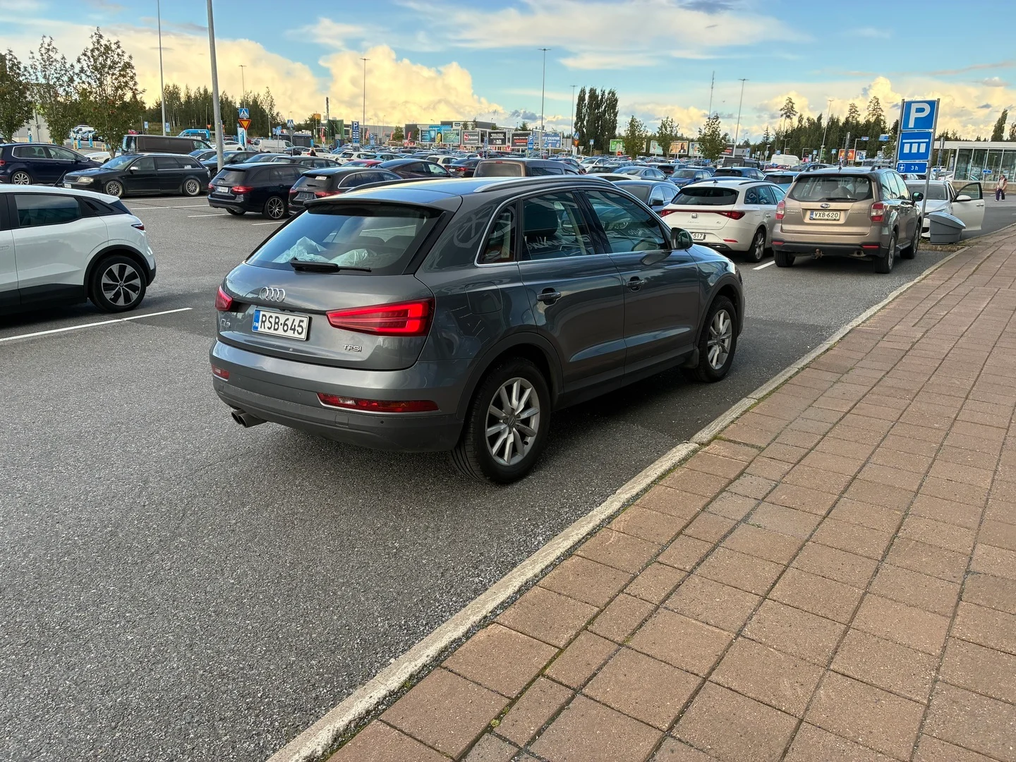 Car Image - 1oGby9PY0MfuD5qJ33Yqdy