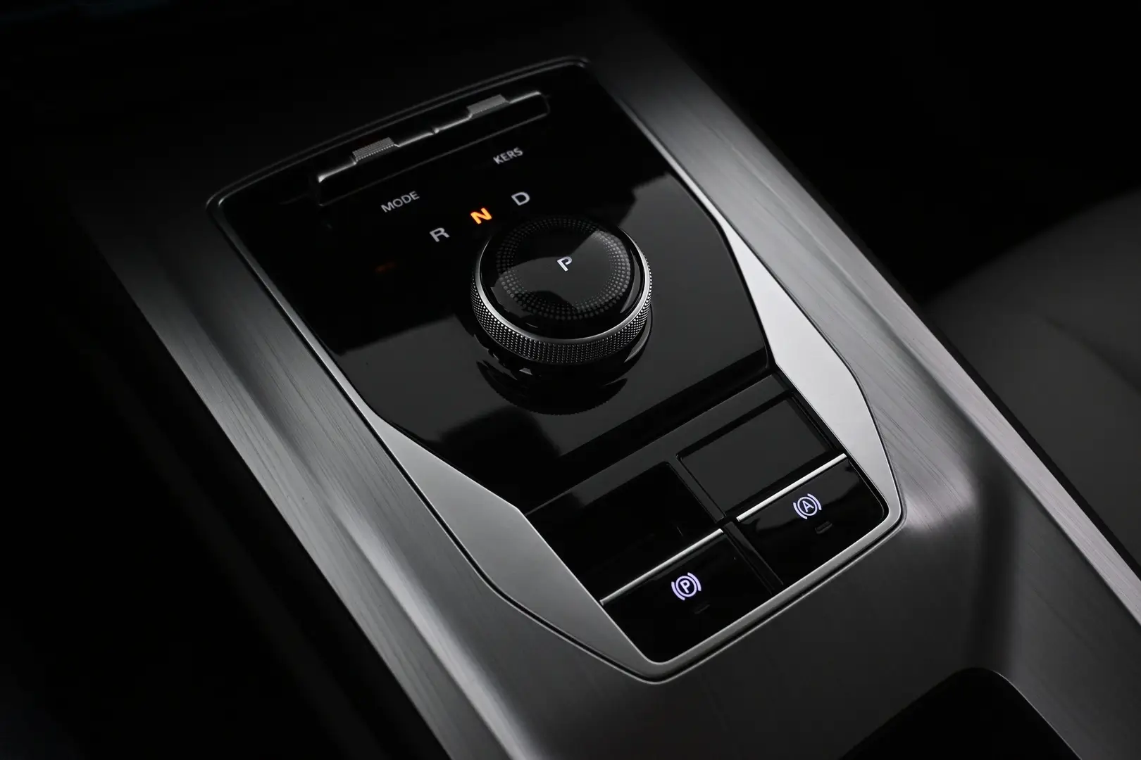 Car Image - KPYKQeoxSD4m4BOpxpijj