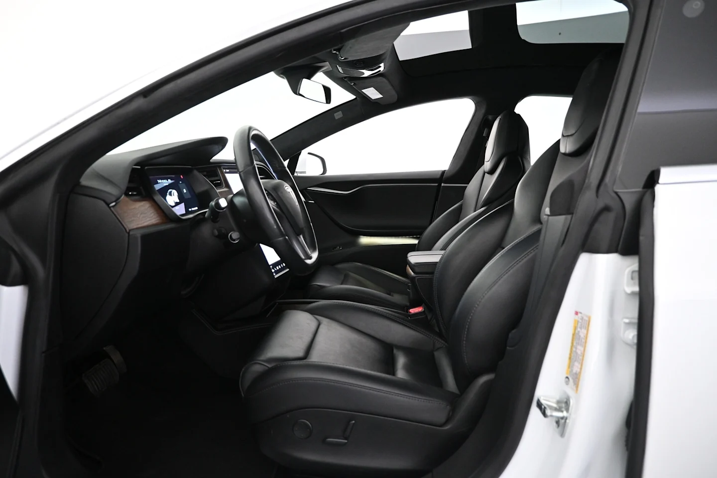 Car Image - 583G0ag8Vzekd8d5Lwxrlg
