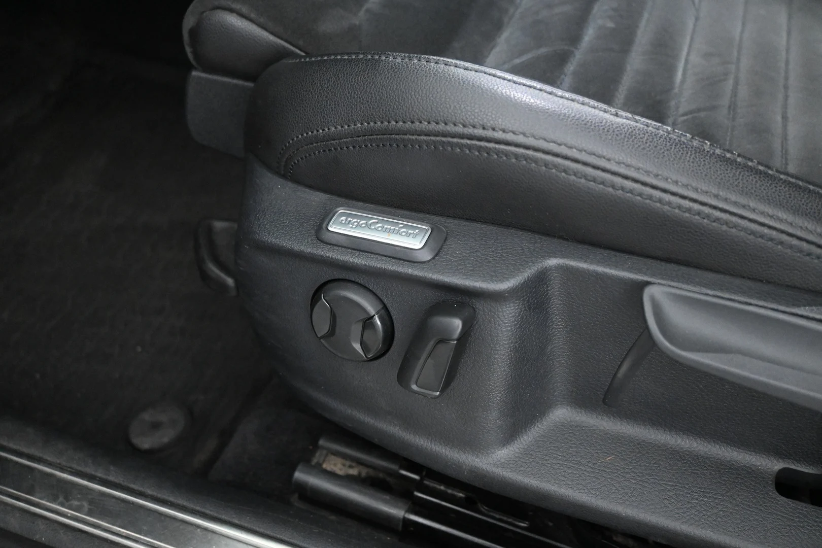 Car Image - 0nLHTrzqV1VfvZIhYKL4A