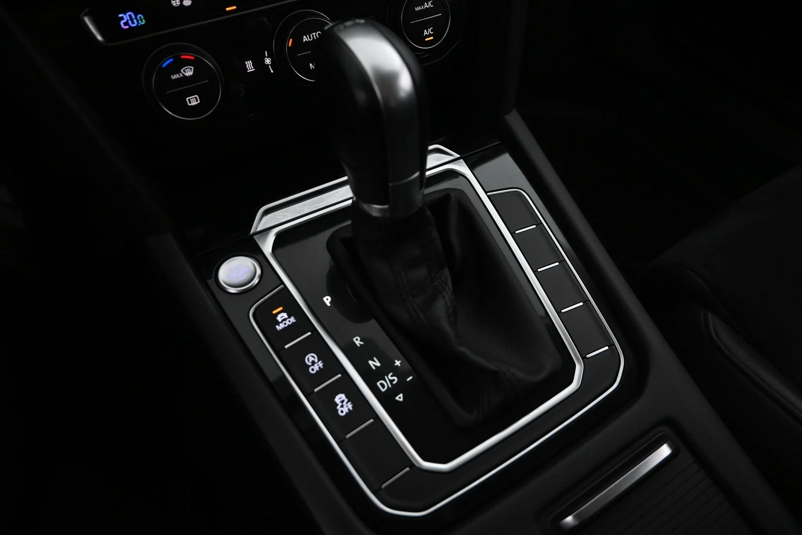 Car Image - 79y9ujzms06E6jqRuoKgwj