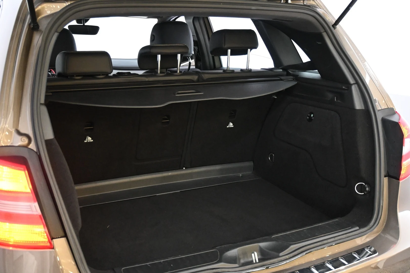 Car Image - 6q4IAFRIgtcmkoGoyGB1jY