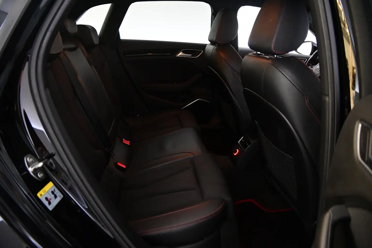 Car Image - 1YbHLCdSPqmgdphdeYn5O4
