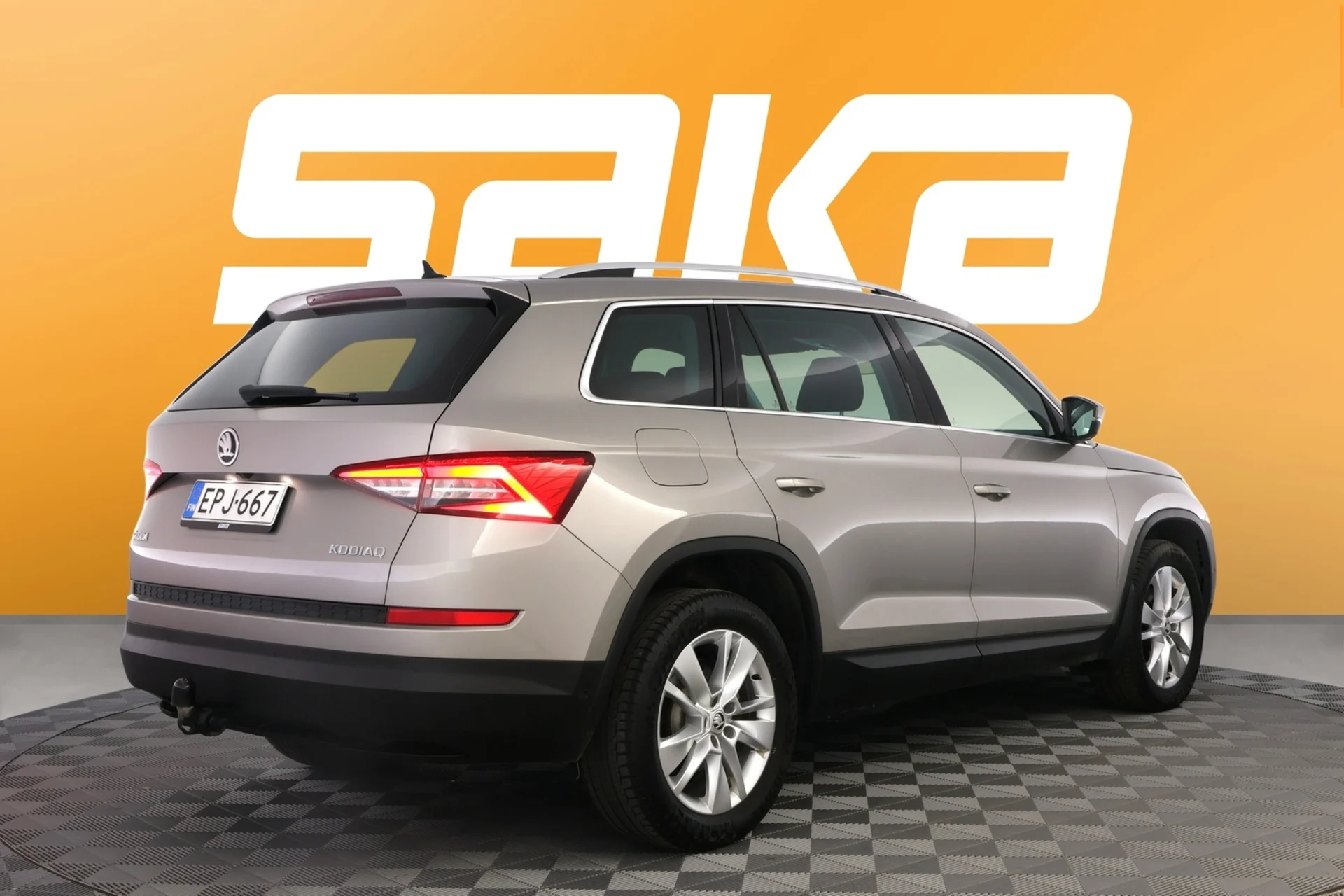 Car Image - 3SoY7u4VcKUvuY8ORQyNC6