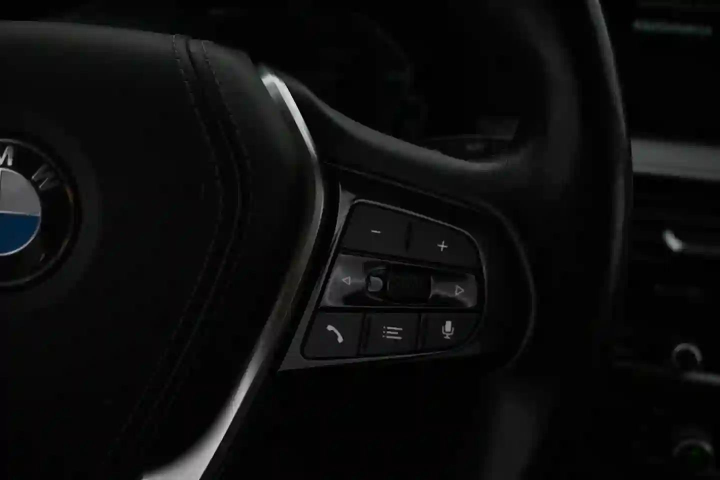 Car Image - kr7pnG4mbAKGMarqEtShd
