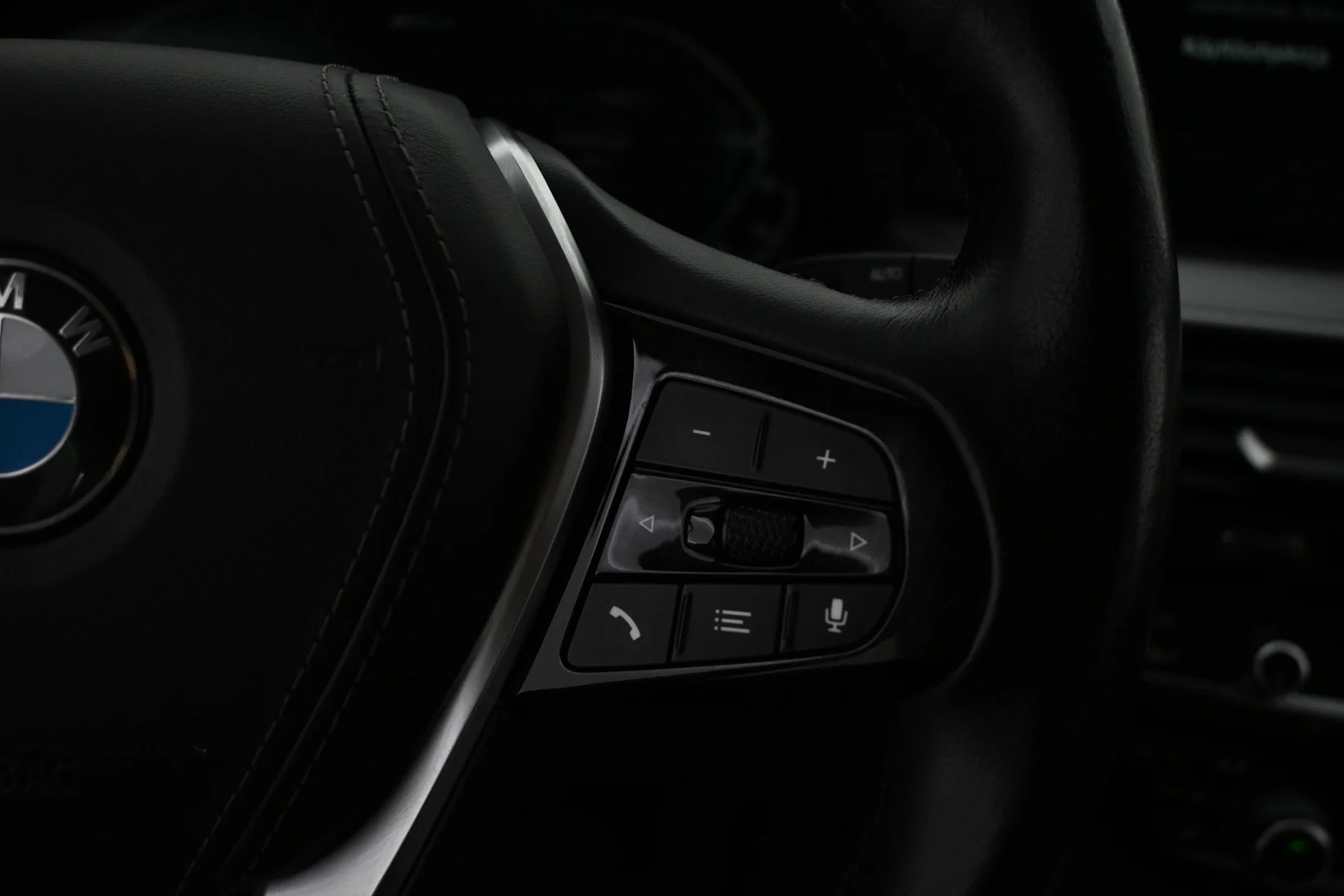 Car Image - kr7pnG4mbAKGMarqEtShd