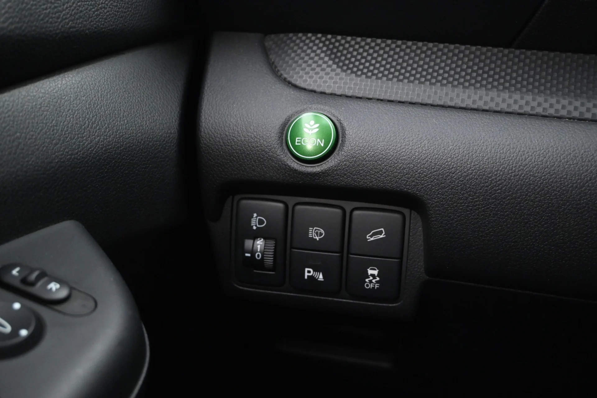 Car Image - 13dGuBuUiqimYp11IHZObA