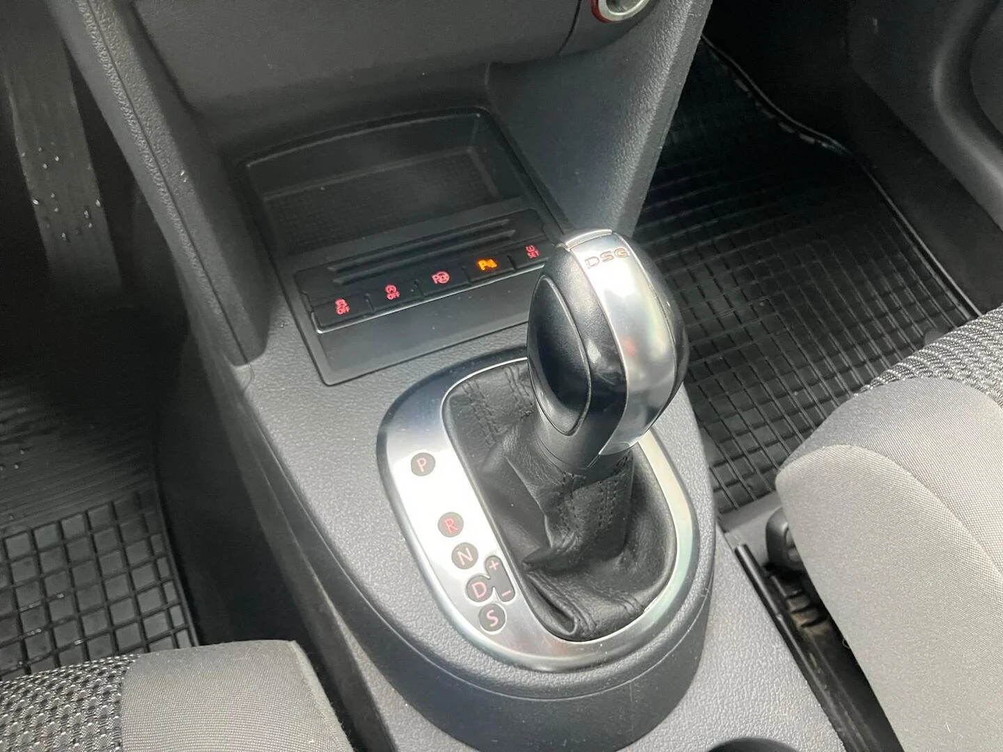 Car Image - 5i6gDJhcqlmjSmnoMWTG5v