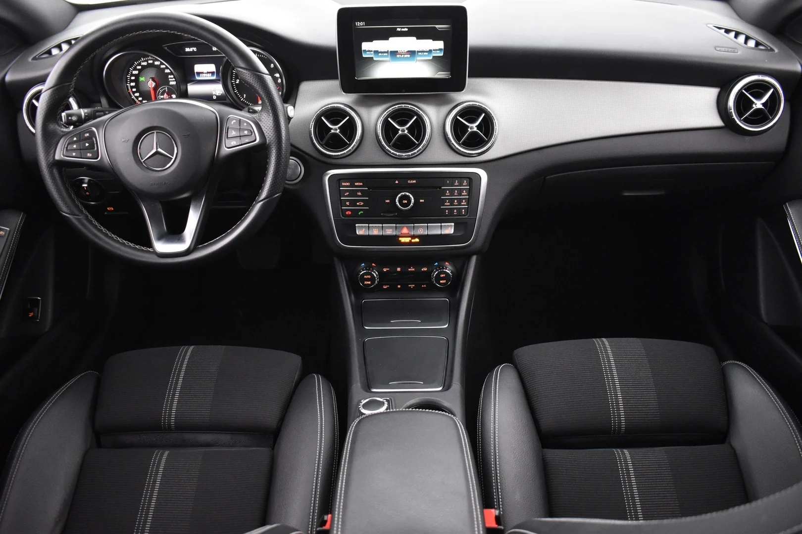 Car Image - 7p4s3XzLbI2Tdi8Lsf3Wow