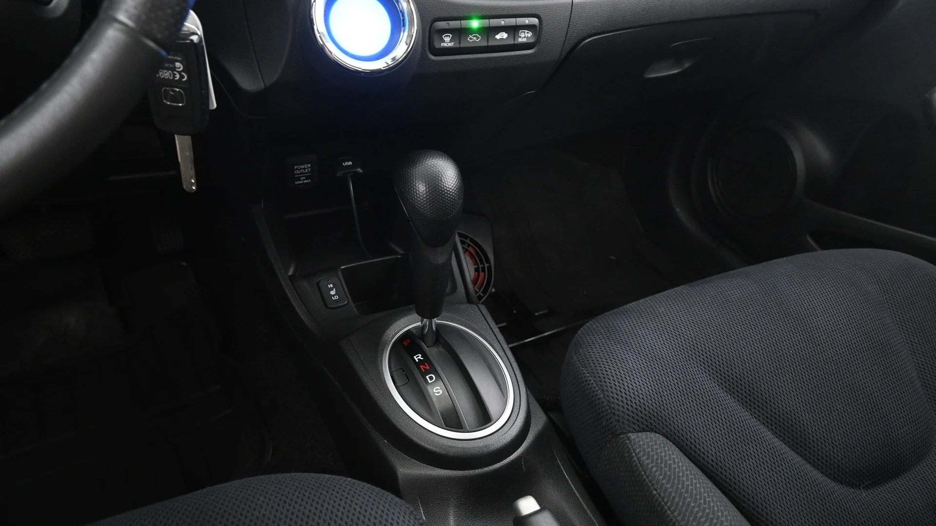 Car Image - 5m1MQJj33oEJKPnIFelZvc