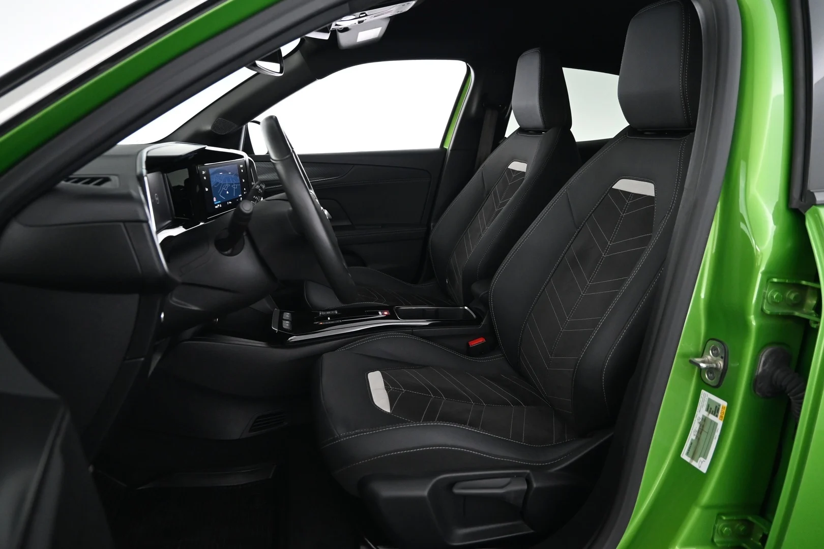 Car Image - MQAMostBLpmD1yynrSyfX