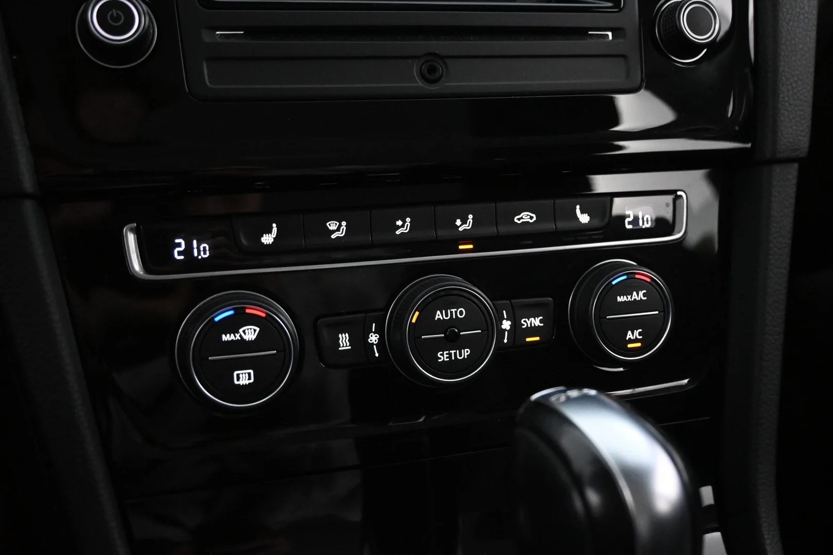 Car Image - mpkbPlzYbKhKMj4SsMi2x