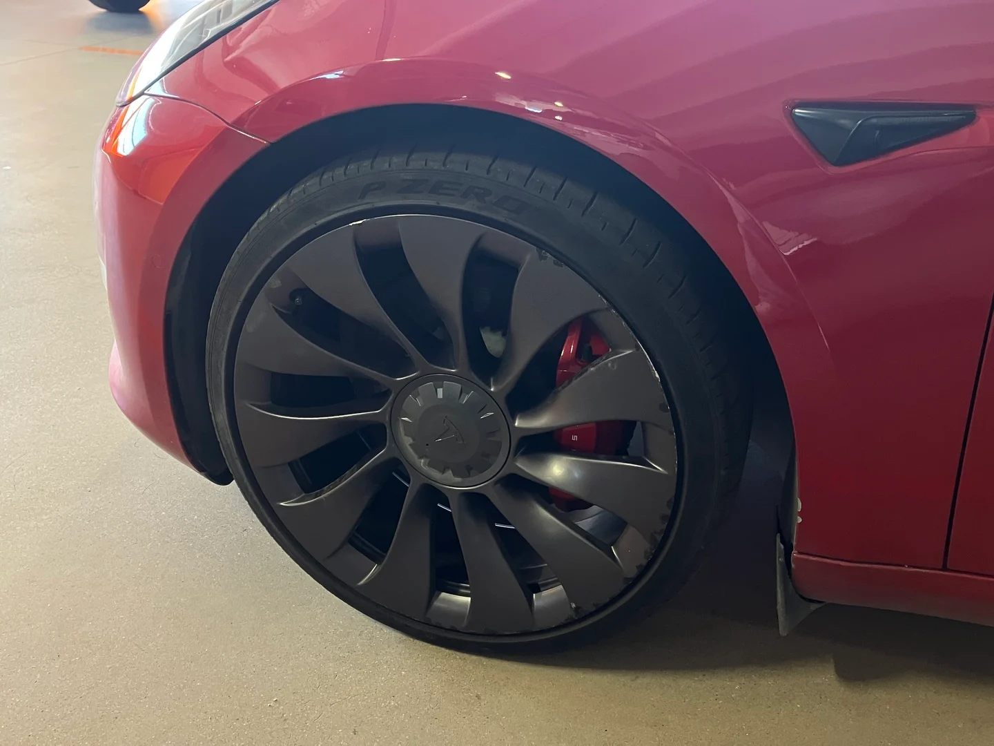 Car Image - 6cwVgGgOOqNRRoVXM5HQ6J