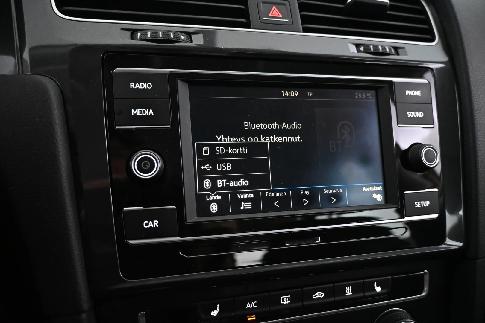Car Image - 7hx2Op2ra1Ox1ngIz9KcpB