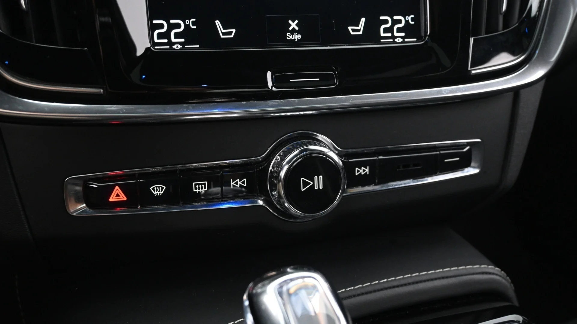 Car Image - zElXcsCM2oePgLDNFm0wc