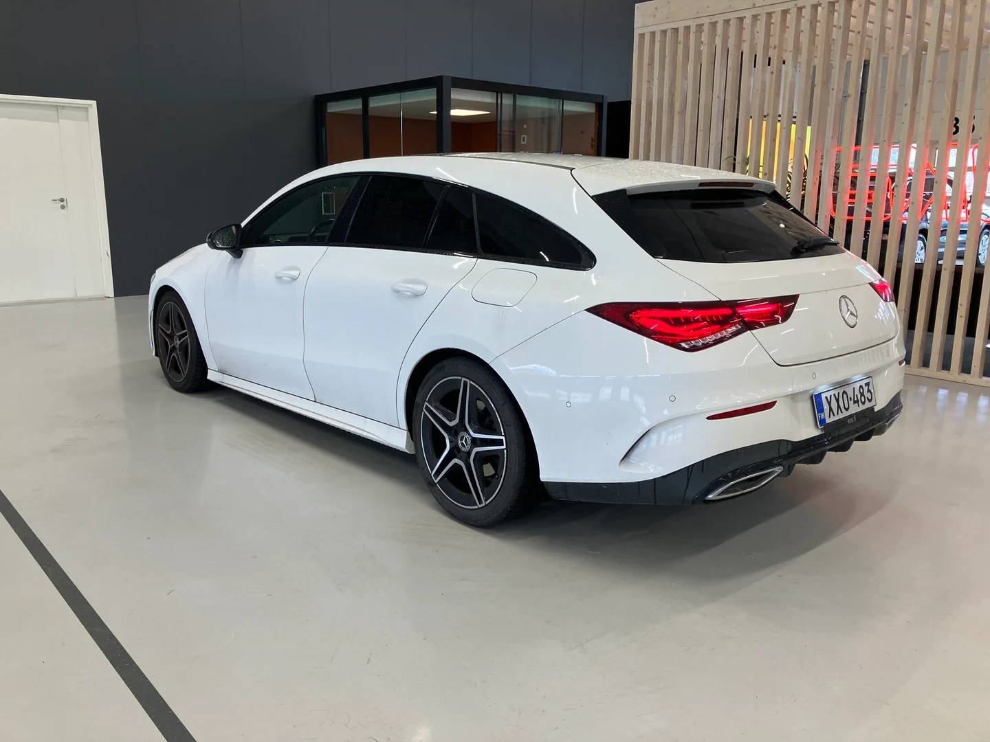 Car Image - 6dMofVd0vpCmlR1HIG9uIl
