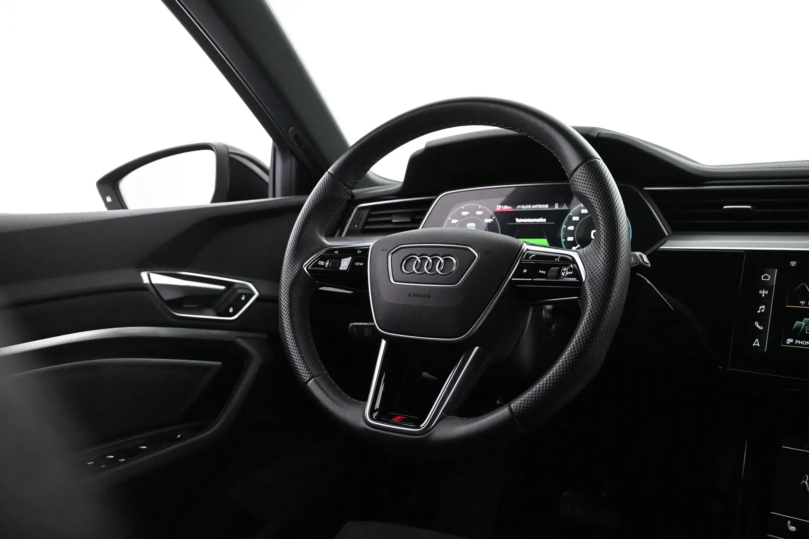 Car Image - 2LU8zTURWrBpoe0tWrrnM1