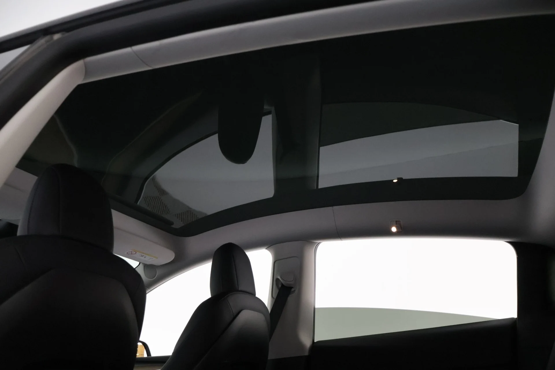 Car Image - 7E2IKaOAjS0va52UR5r25d