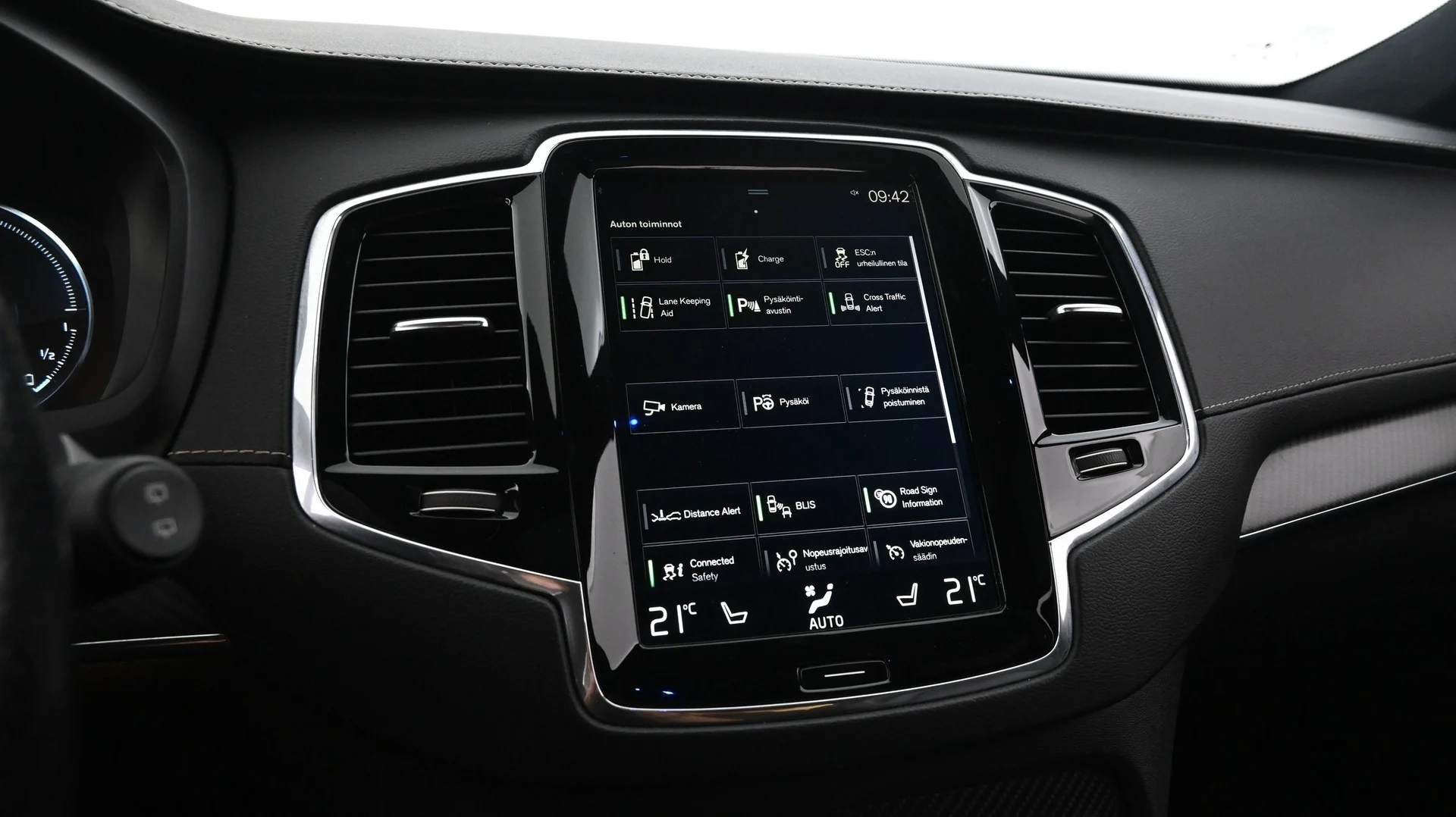 Car Image - 53QRRrm5nyxEyptJ8X46OO