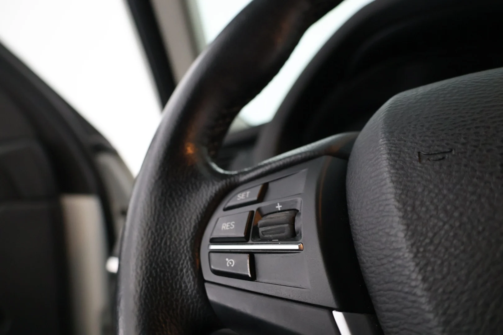 Car Image - 5LyDYvqSSVmjGGdexGcQyD