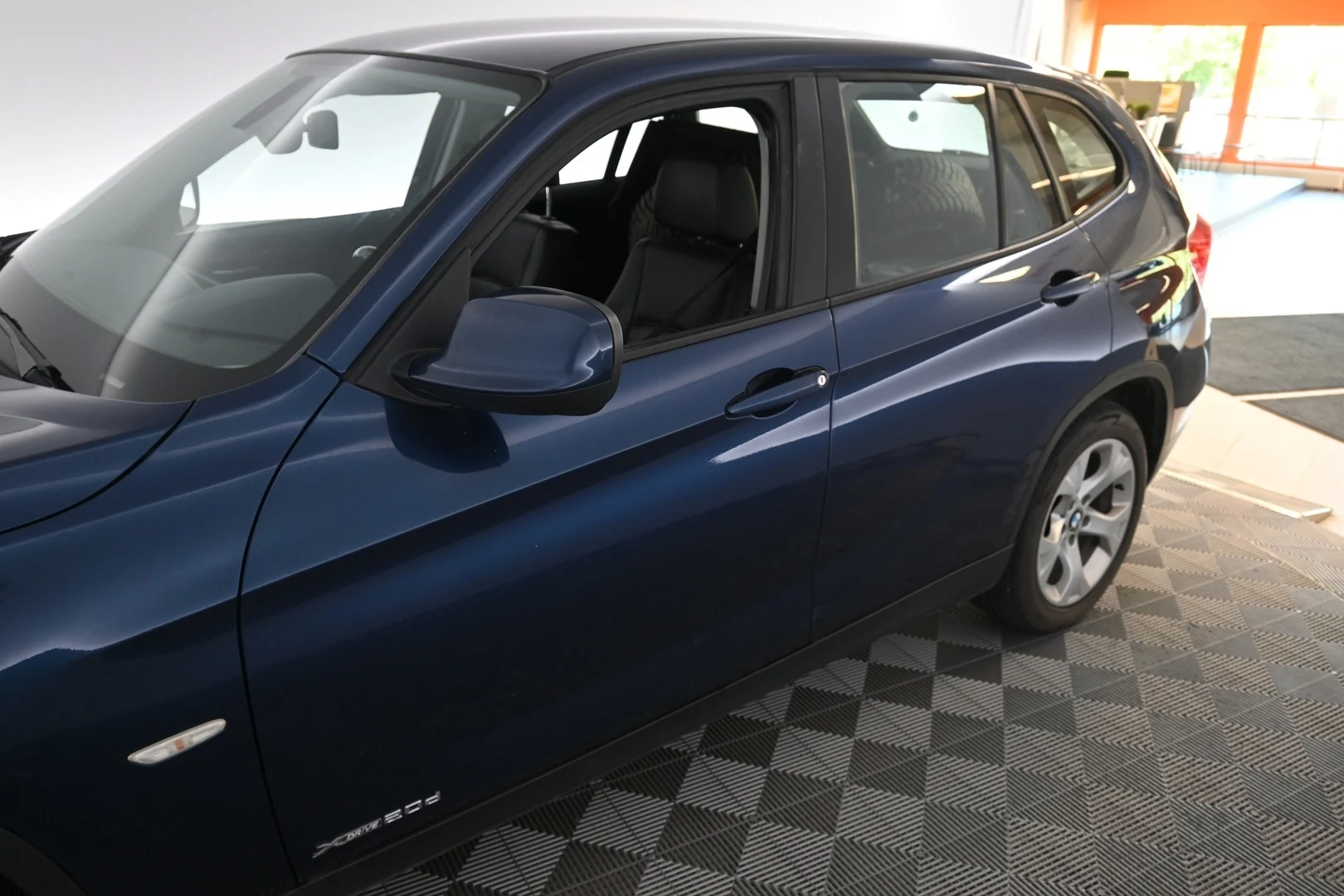 Car Image - 2F6k5HgWhW8TGLPU2l3gel