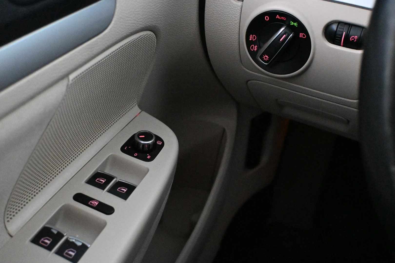 Car Image - 4gqNvrQbr5VGrOBVrMsV3k