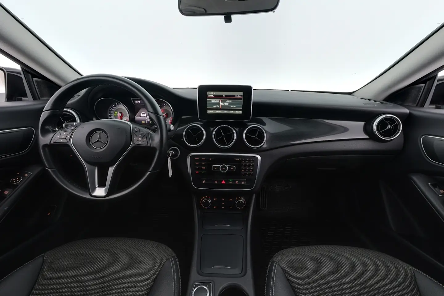 Car Image - 1DB176wg28Jr9Jg69QGBKD