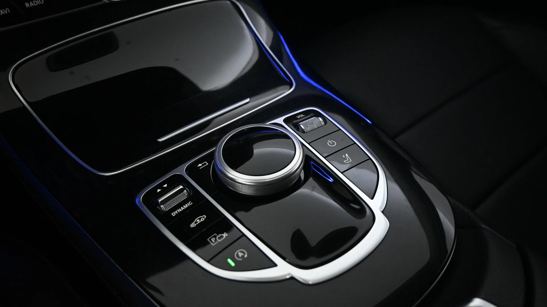 Car Image - 1S9xHCUVZVRDKrLVVogshs