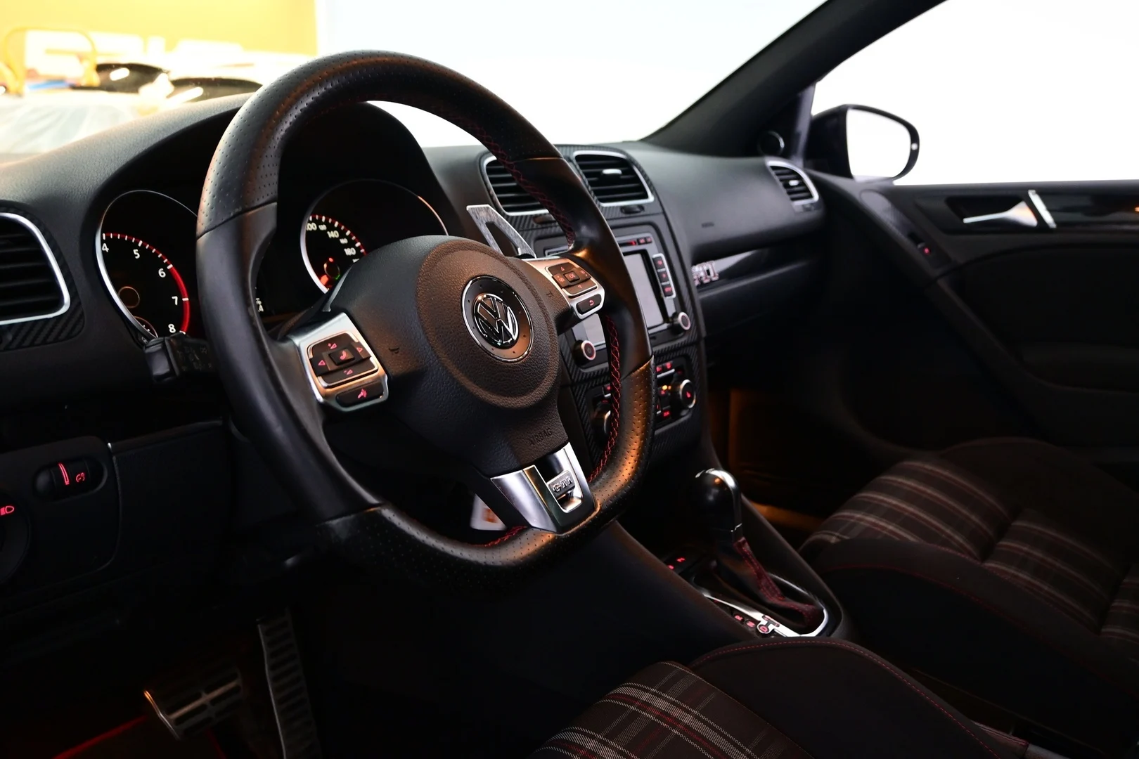 Car Image - 4XLPDrkV5p9kaRTdIyzOZK