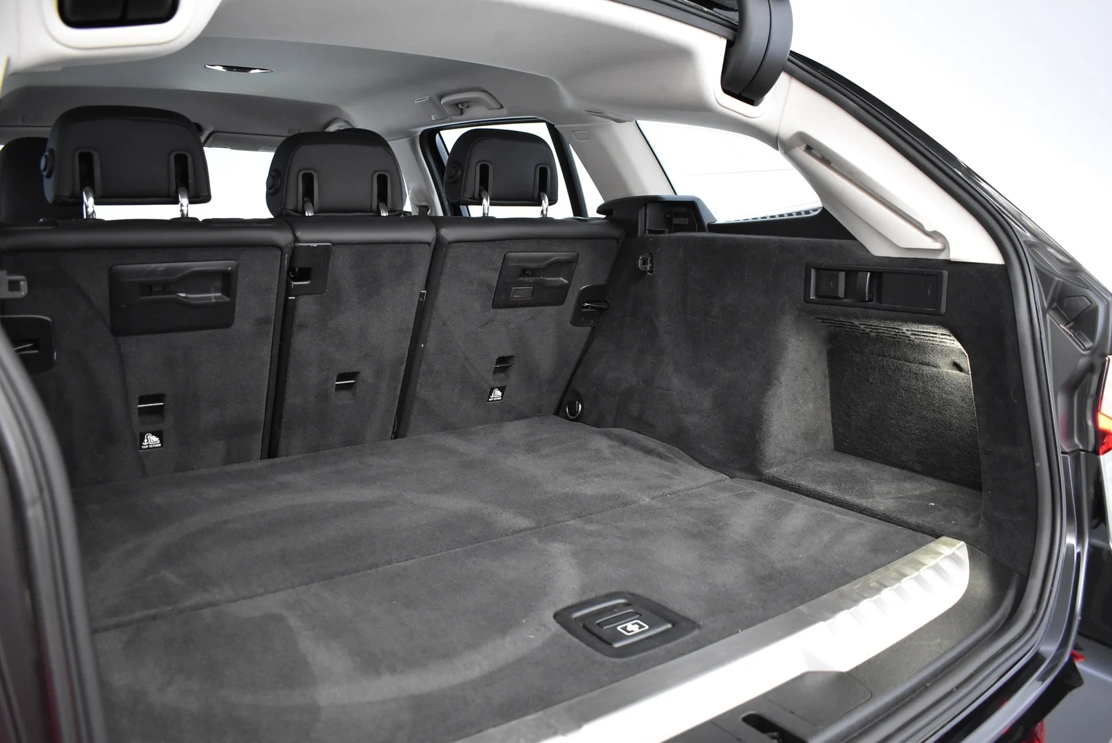 Car Image - 349h9lv4Z05YV4ceXEuprF