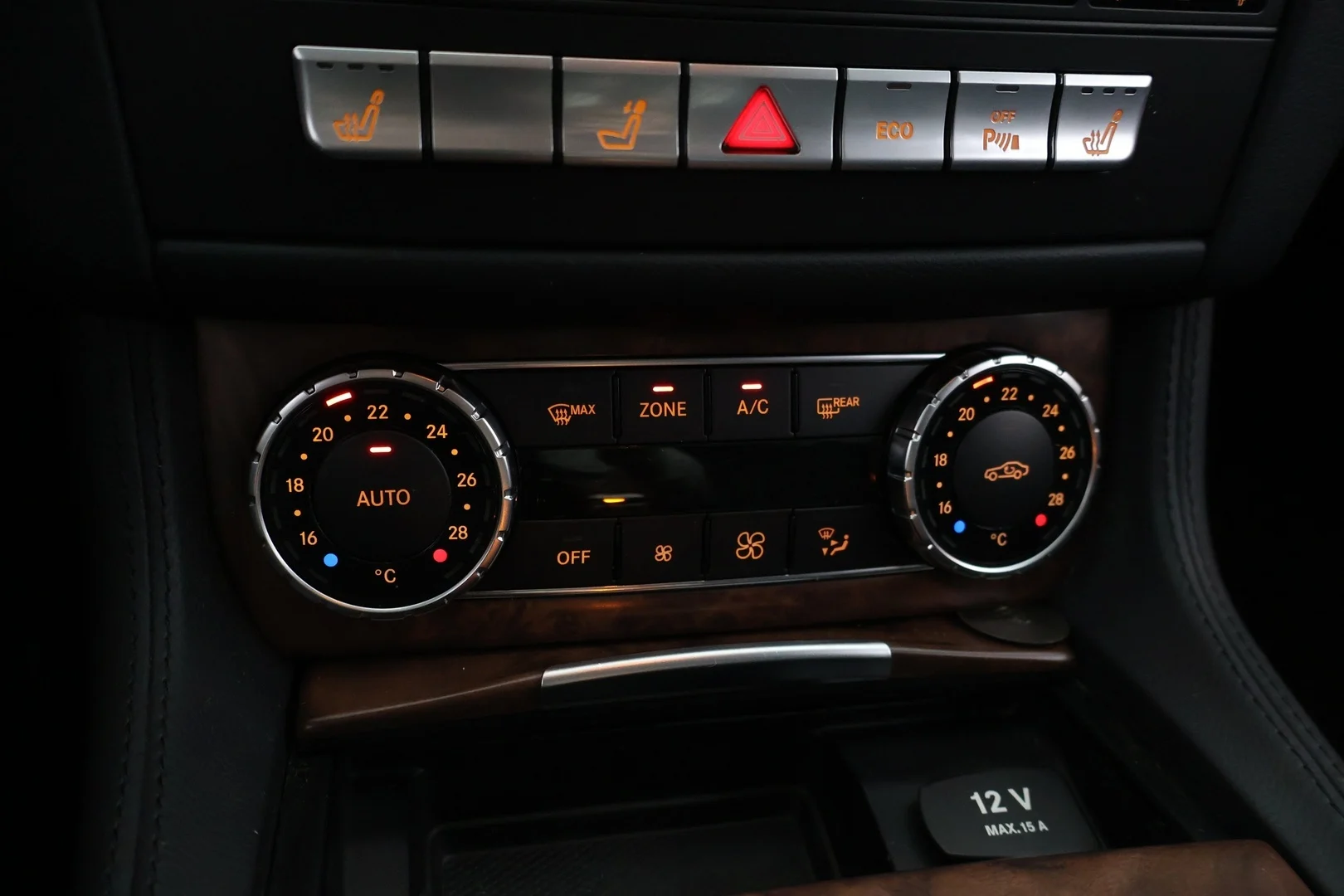 Car Image - IWH01pl2ke73DD8hporgu