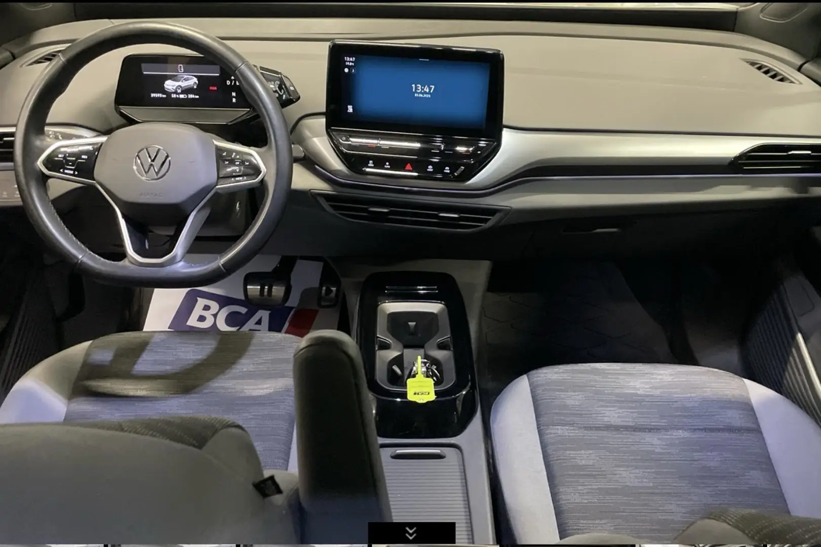 Car Image - O1YX5bR24M9CAFHs5rBrv