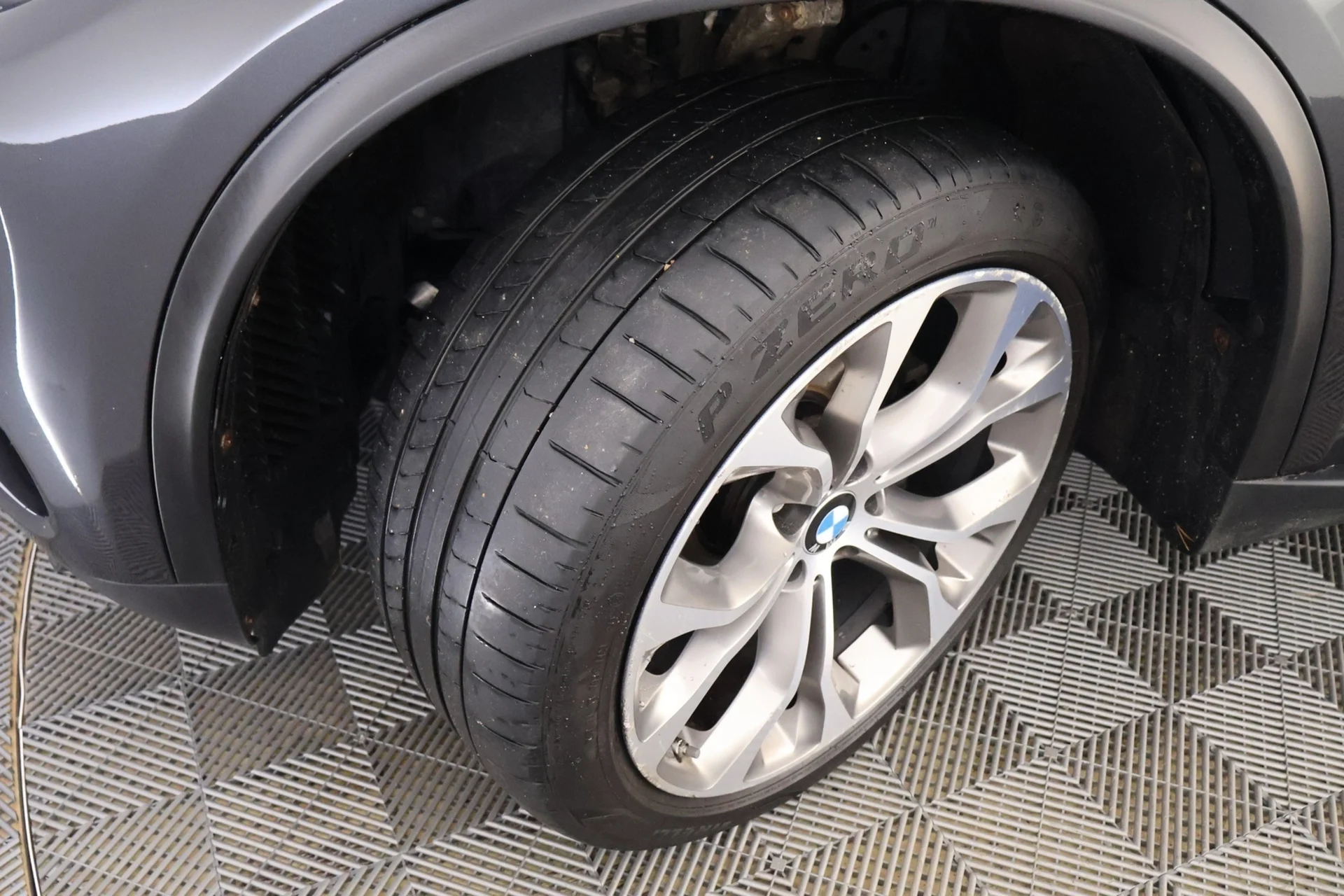 Car Image - 2deEubUeGKtzkmyPvttj5n