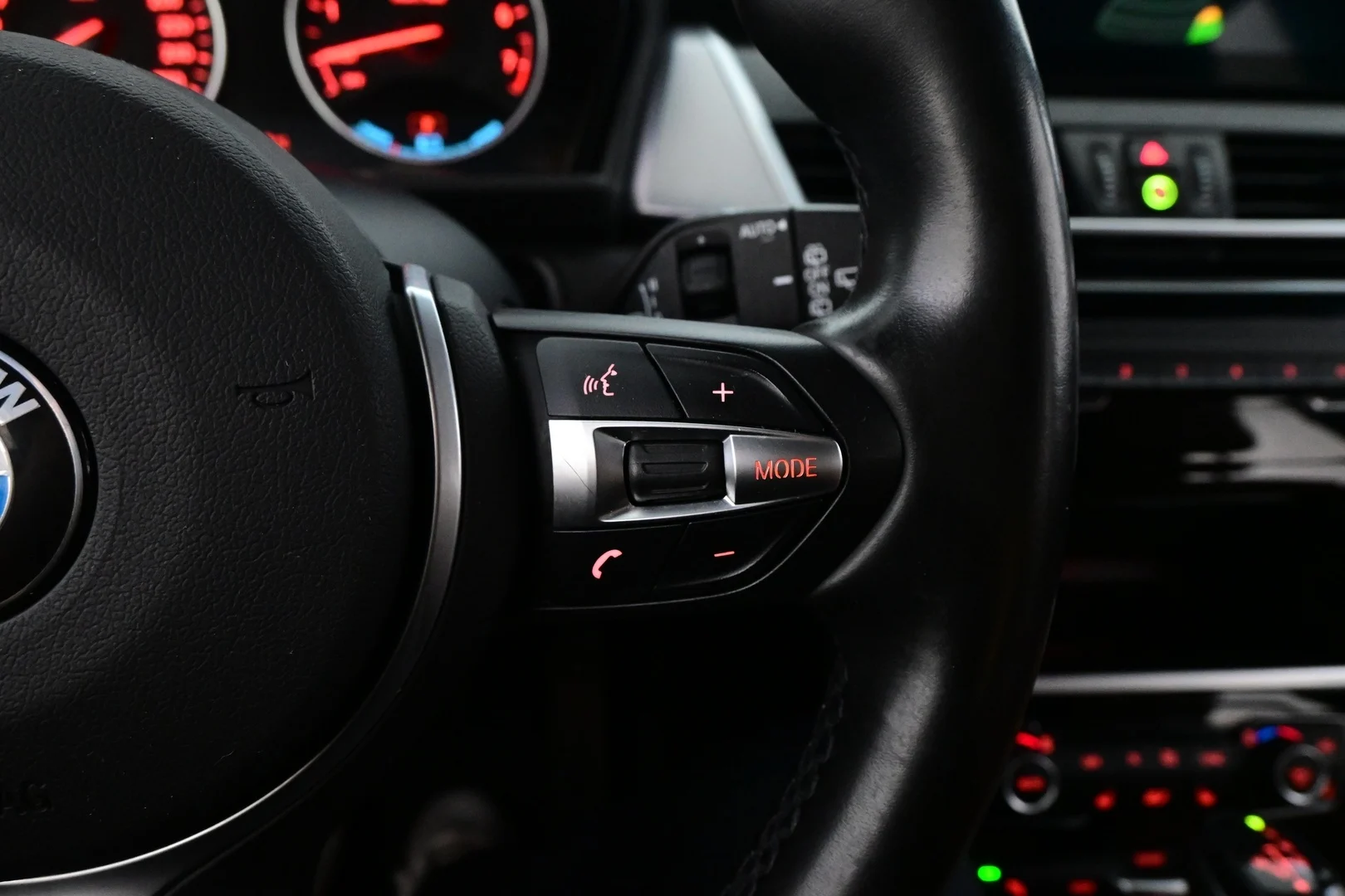 Car Image - 3hJqD85UuaIUzOaCclX7D4
