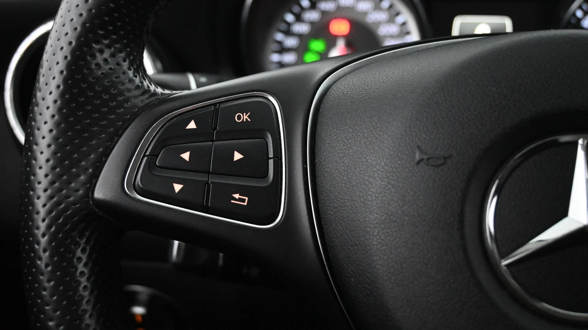 Car Image - 5uzoF9XMuAecgWl7XRrE3q