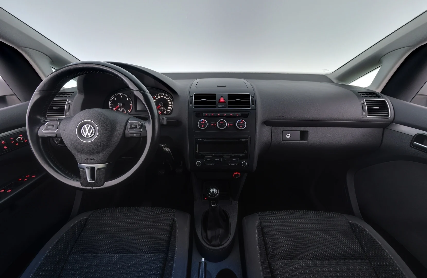 Car Image - 3YlSe9p0WhfnID9xOtrhyj