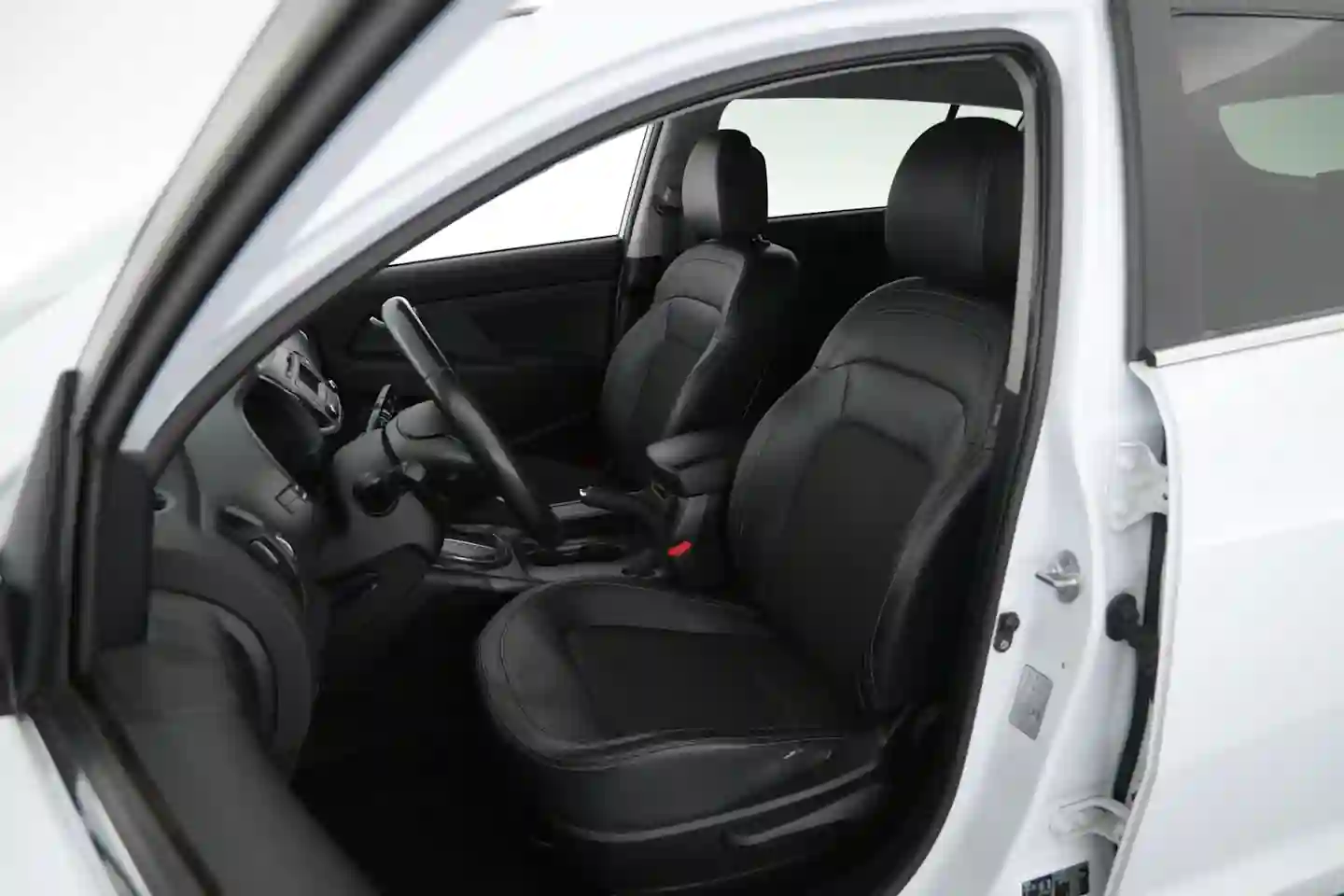 Car Image - 73PAwVeUq8kW6WIhGqDCLI