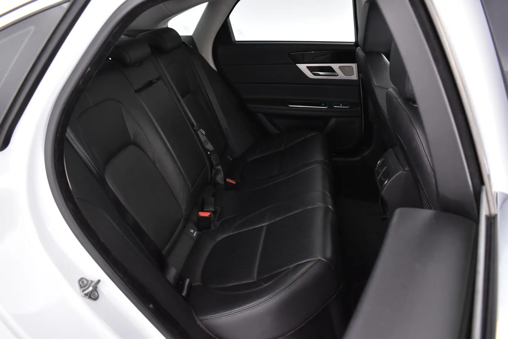 Car Image - 6A8rH248eLAH2W6Z7UYvFK