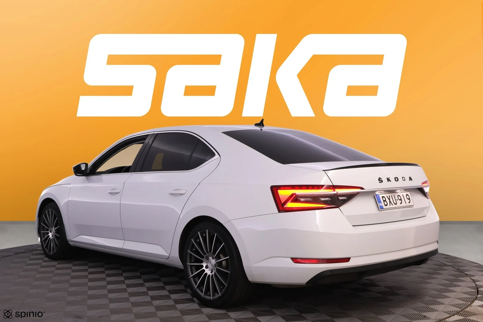 Car Image - 37uLGZlfg4mDXVQZo50t25