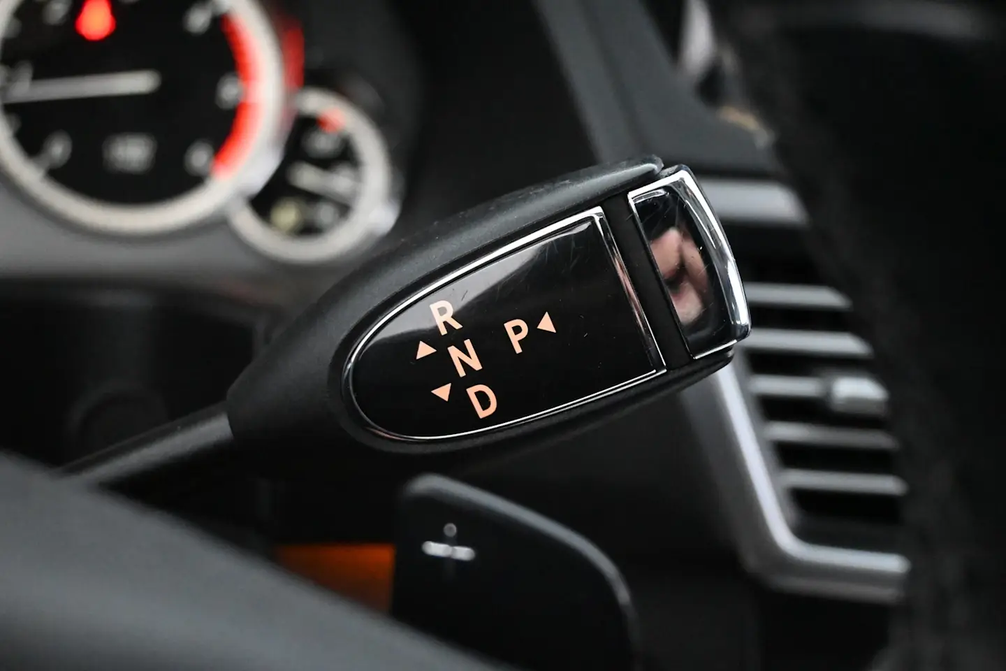 Car Image - 5IuRWNUAFzooUEJNFG24IR