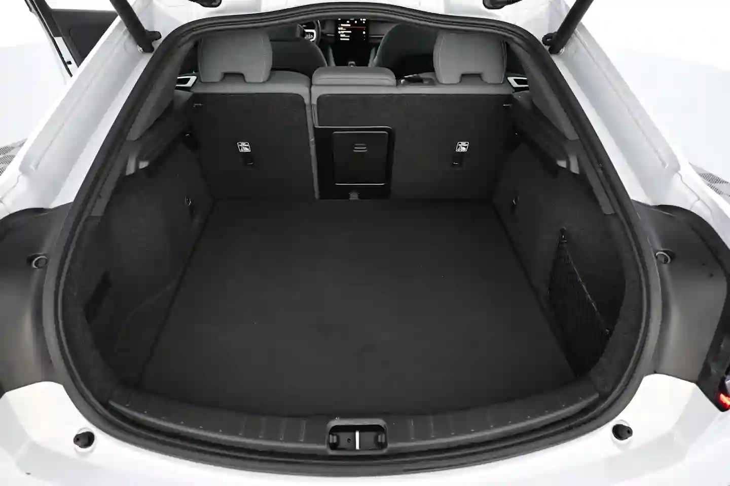 Car Image - 2NcqnRqJNnWgCmliX6JYAN