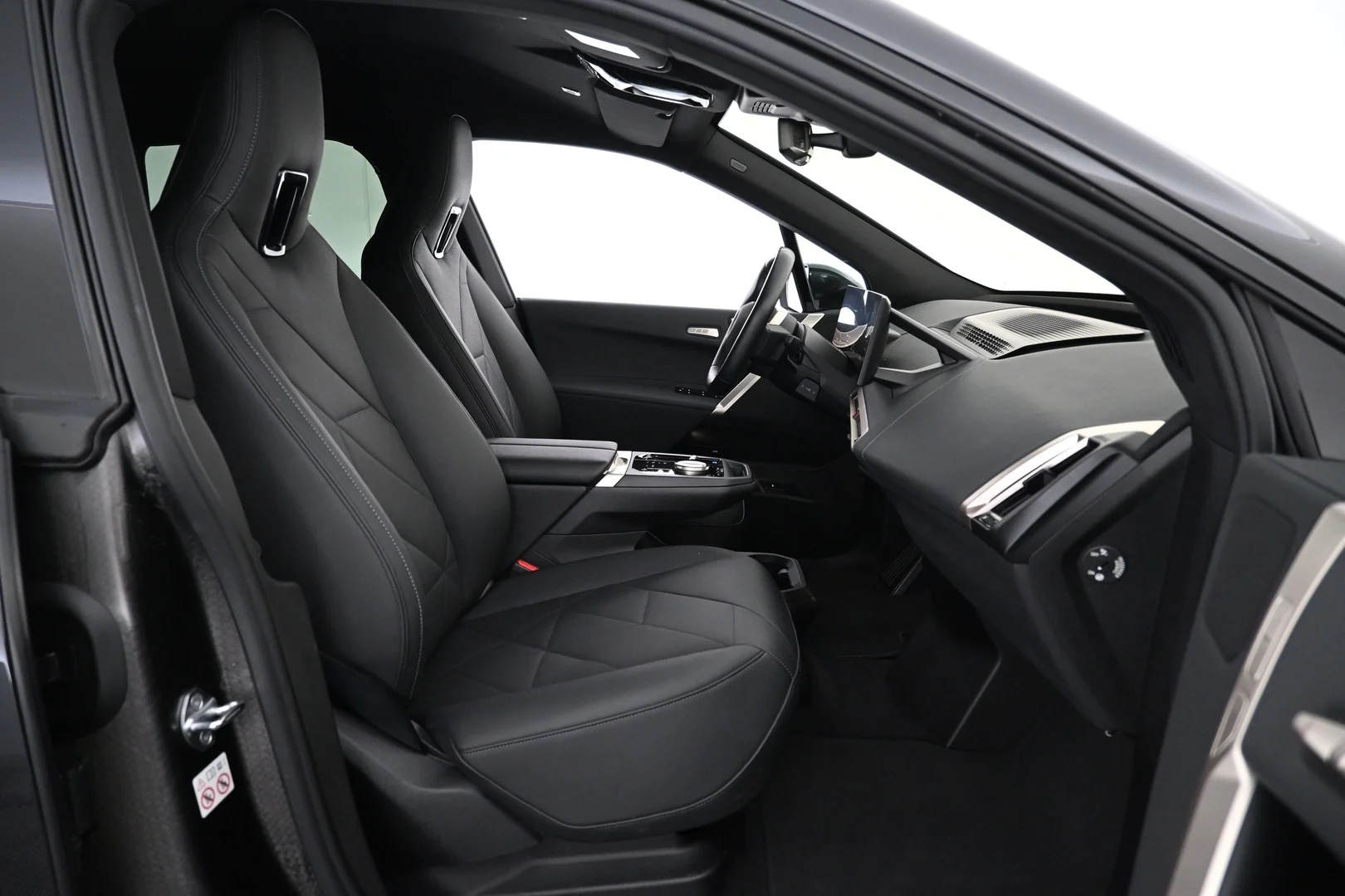 Car Image - 4lh3ECCfuPDpJxDr4eqyZN