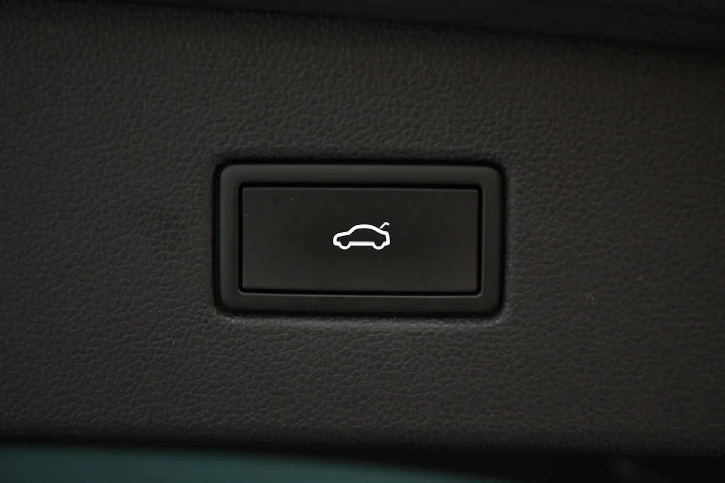 Car Image - 3nddOyL1a9AYKyo36epy8R