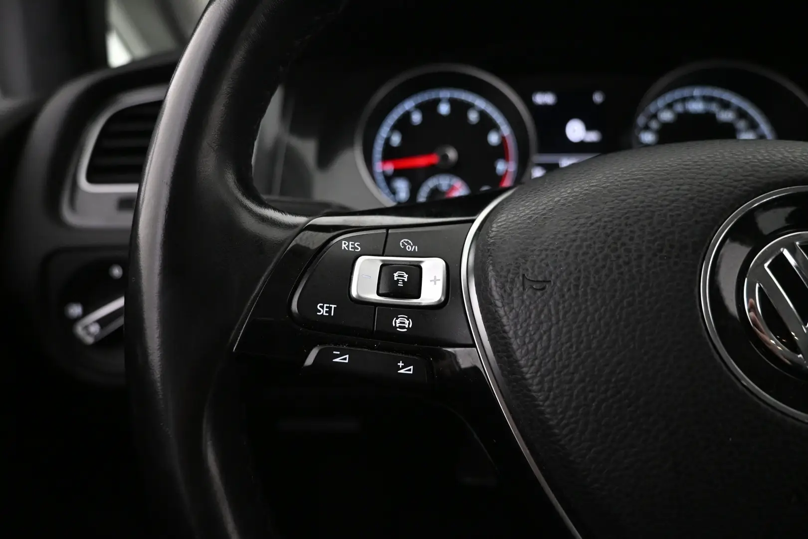 Car Image - 2DR7Ow70Xvn5tIHEfbgVDG