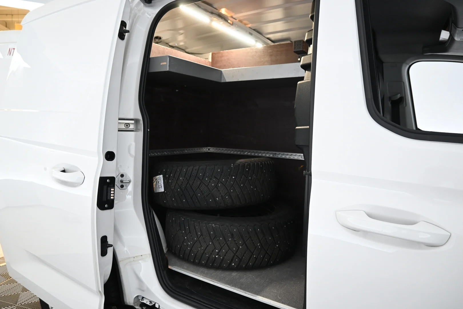 Car Image - 6LsLrnYahxncvRmyKCtAhV