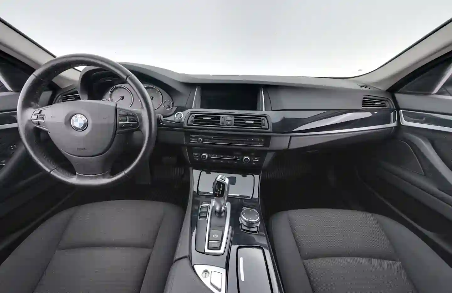 Car Image - 35jeoo7AAId1uAR5CxVaQ2