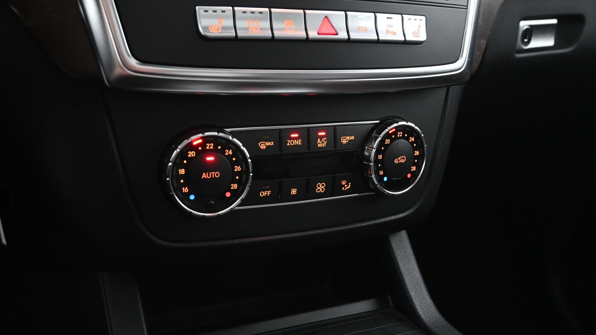 Car Image - 1wglySFuZ0NHKIpjd40kFv