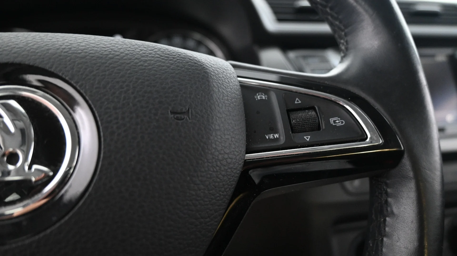 Car Image - 7JFtWpIrQbxDT5Q4Wx4tXW
